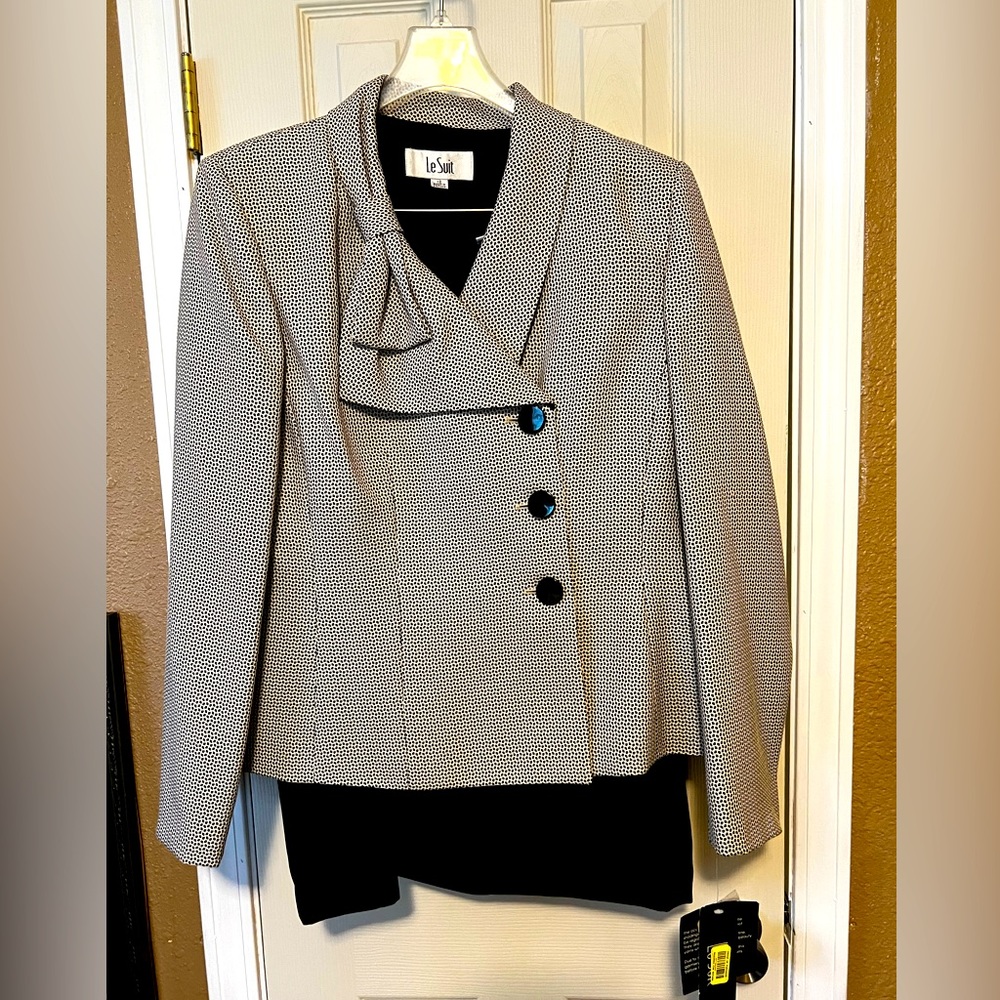 Le Suit skirt suit